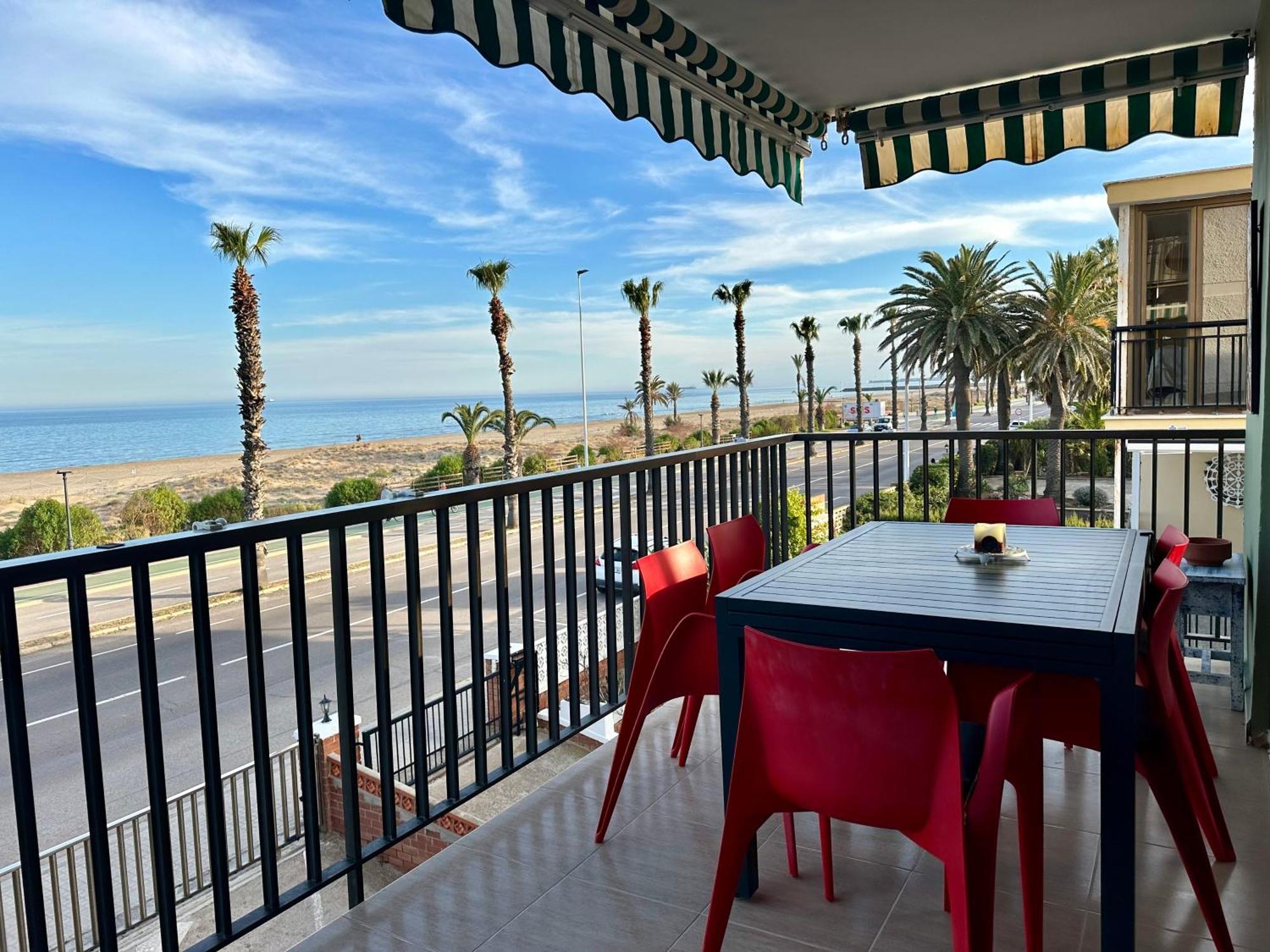 Apartamento Frente Al Mar Benicàssim Kültér fotó